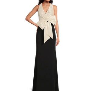 Badgley Mischka Black and Cream Maxi Dress